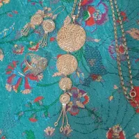 گردنبند و گوشواره وانگشتر ونیم سکه بانکی