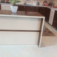 میز جزیره شیک وزیبا|میز و صندلی غذاخوری|رشت, جانبازان|دیوار