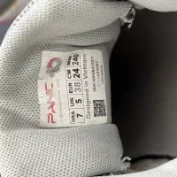 کتونی ریبوک ویتنام|کیف، کفش، کمربند|قم, بنیاد|دیوار