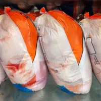 کارگر مرغ و ماهی