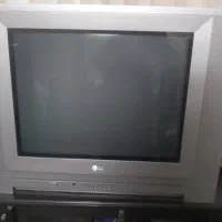 تلوزیون ال جی ۲۲ اینچ و میز تلوزیون