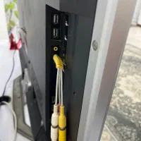 تلویزیون ۴۲ اینج|تلویزیون و پروژکتور|زیباکنار, |دیوار