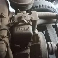 تراکتور، گاو آهن و موتور آب|ماشین‌آلات صنعتی|گهواره, |دیوار