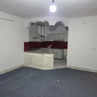 واحد-70-متری-نزدیک-میدان-نقش-جهان