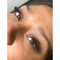 کاشت مژه و لیفت ابرو