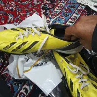 کفش فوتسالی