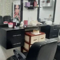 فروش فوری زیر قیمت امروز عصر  ساعت ۸ هستم|آرایشگاه و سالن‌های زیبایی|اهواز, کوروش|دیوار