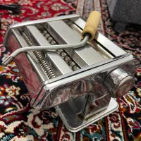 دو تا چرخ رشته دستی در حد نو