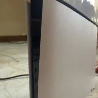 Ps5 slim همراه با پایه شارژ