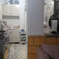 ۵۸ متری/تک خواب/بدون پارکینگ/کاغذ دیواری شده.