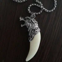 تعدادی گردن بند