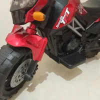 موتور تک موتوره قوی بیرون 15تومن قیمتش هست|اسباب‌بازی بچه|یزد, |دیوار