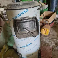 گردو پوست کن ایستاده