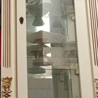 بوفه وساعت ایستاده