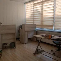 منشی و بازاریاب خانوم