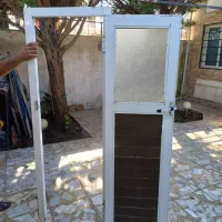 درب الومینیومی با چارچوب