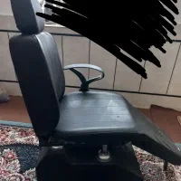صندلی اصلاح در حد نو