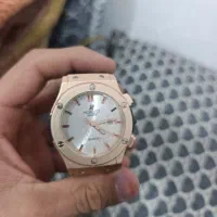 ساعت هابلوت جنس خوب بند محکم
