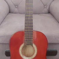 فروش گیتار سالم و آماده نواختن