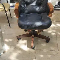 صندلی مدیریتی کارکرده سالم