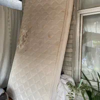 تشک یک نفره|تشک تختخواب|صومعه‌سرا, |دیوار