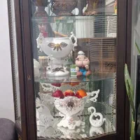 بوفه محکم وسالم تکی ی تومن با ظرفها دوتومن|بوفه، ویترین، کنسول|دزفول, |دیوار