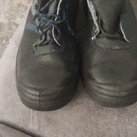 کفش ایمنی|کیف، کفش، کمربند|قم, شهرک امام حسن|دیوار