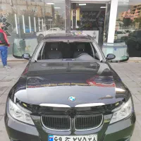 شیشه اتومبیل ونوس صفادشت