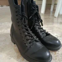 نیم بوت زنانه نو نو هستش اصلا استفاده نشده|کیف، کفش، کمربند|کاشمر, |دیوار