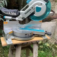 فارسی بر ماکیتا|ابزارآلات|رشت, سعدی (تختی)|دیوار