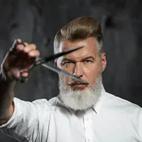 پیرایش کوتاهی و حالت دهی مردانه فقط 150 هزارتومان