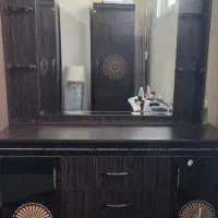 میز آرایش و تخت دو نفره