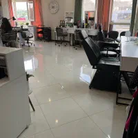 اجاره میز ناخن  و اجاره یک اتاق