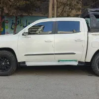 کلوت ۴۰۲ با لوازم ۵ میلیارد تومن