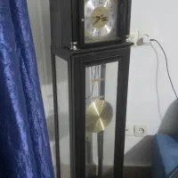 ساعت ایستاده|ساعت دیواری و تزئینی|شیراز, کوشک میدان|دیوار