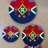 دیوارکوب و بشقاب سفالی