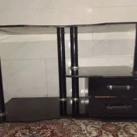 میزتلویزیون شیشه ای