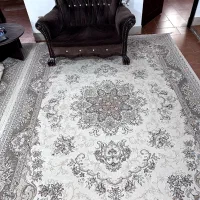 دوعدد فرش ۹ متری و ۱ عدد ۶ متری ۱۲۰۰ شونه