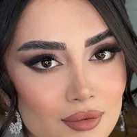 میکاپ و شنیون و آموزش خودآرایی