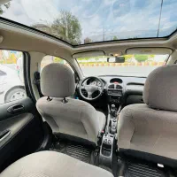 ۲۰۶ سقف شیشه ۱۴۰۲