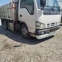 ایسوزو ۵۲۰۰ مدل۸۸