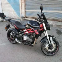 موتوربنلی ۳۰۰جفت سیلندر