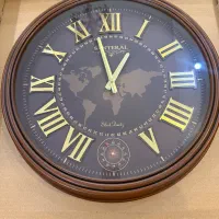 ساعت دیواری چوبی