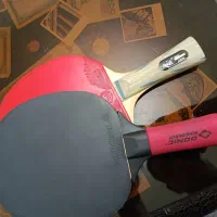 یک جفت راکت پینگ پنگ حرفه ای