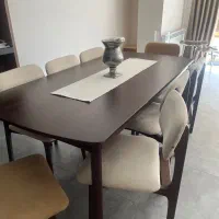 میز ناهارخوری هشت نفره