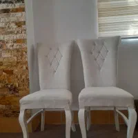 صندلی چوبی در حد نو