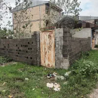 زمین دوردیوار بر اصلی خیابان نوروزی فخب|فروش زمین و ملک کلنگی|رشت, پیله داربن|دیوار