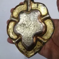 زیر سیگاری مسی قدیمی قلم کهنه|کلکسیون اشیاء عتیقه|قم, انسجام|دیوار