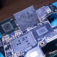 تعمیرات تخصصی موبایل و تعویض گلس فنی در اسرع وقت