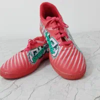 یک کفش فوتسال از نوع نایک